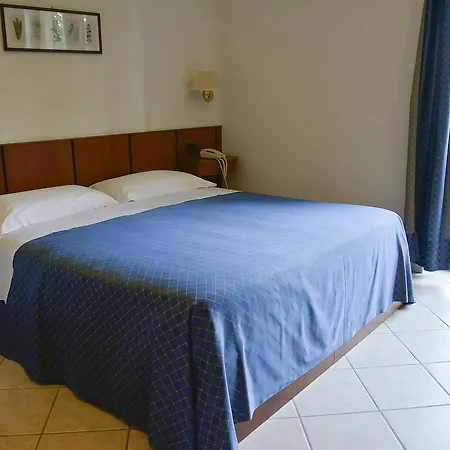 Tenuta Larenzania 4*